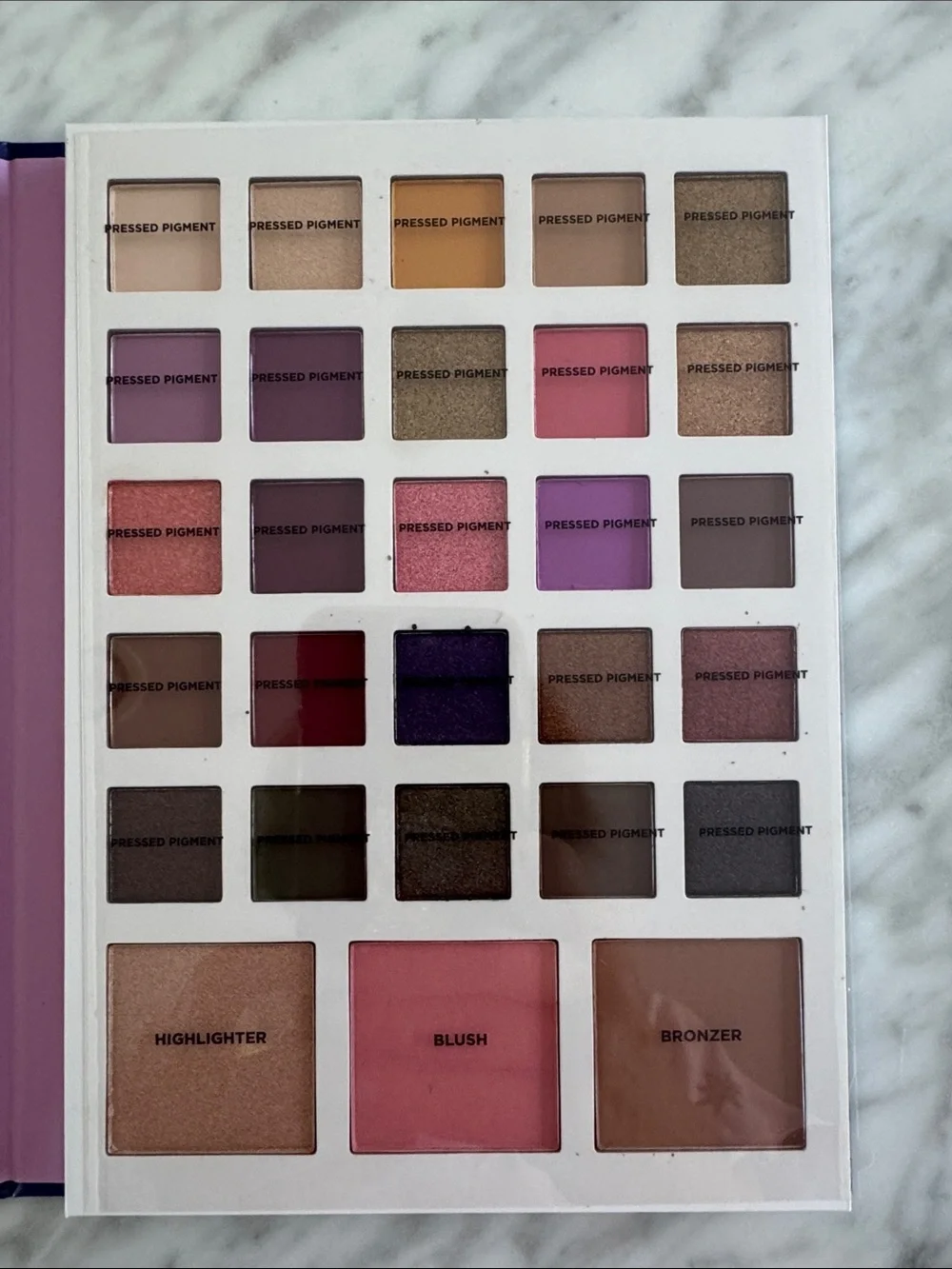 Profusion Beauty Book Eye & Face makeup. 25 shadows, highlighter, blush, bronzer